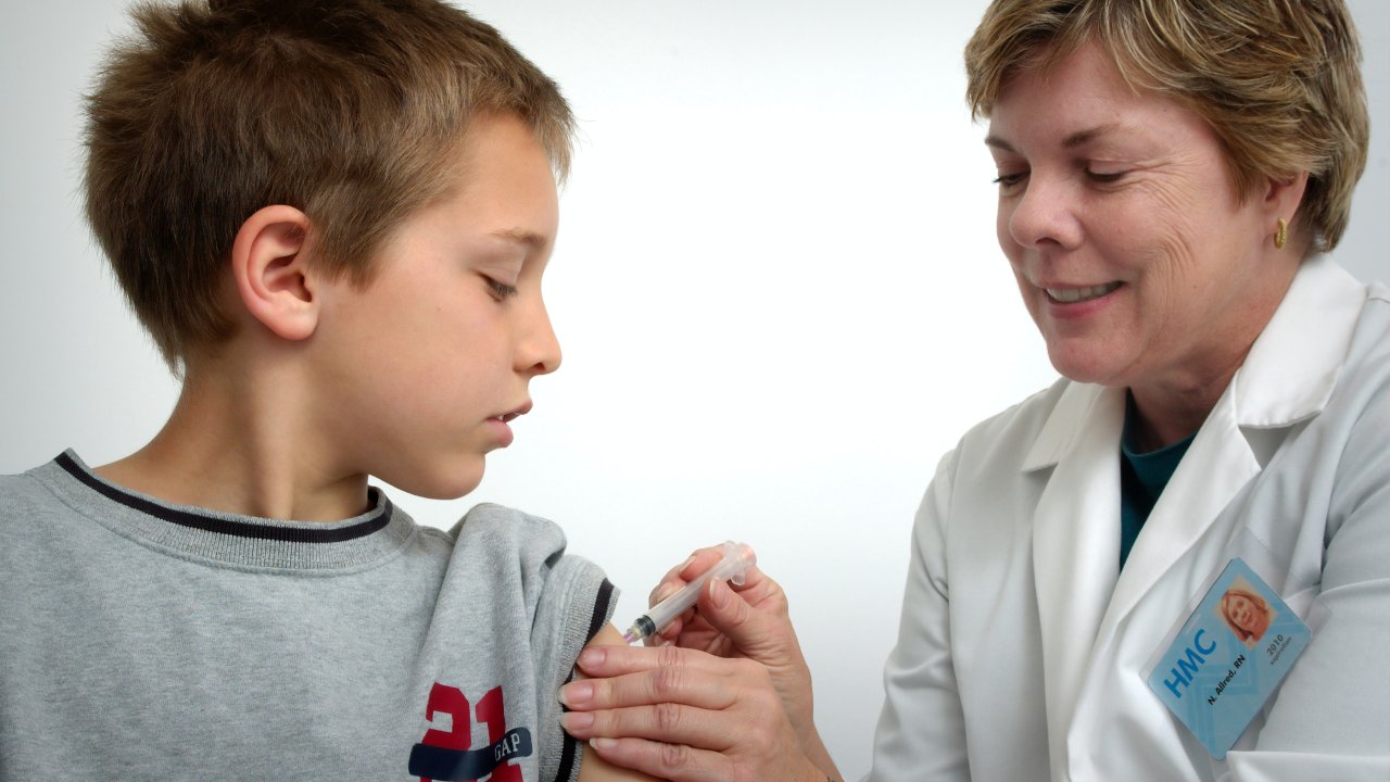 vacina covid pra criança