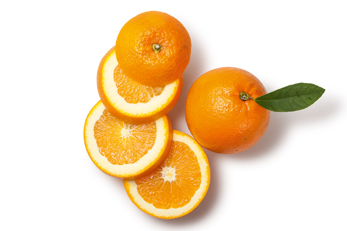 foto de laranja fatiada, representando uma dieta contra gripe e infecções
