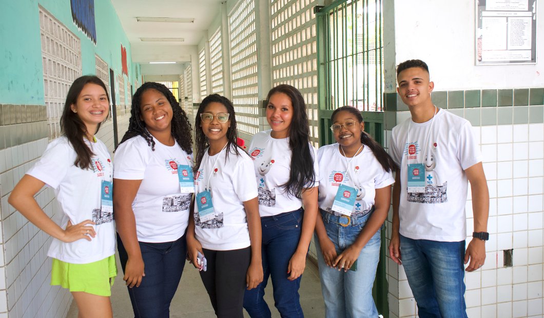 Turma de Jovens Repórteres da comunidade Muçumagro, em João Pessoa/PB