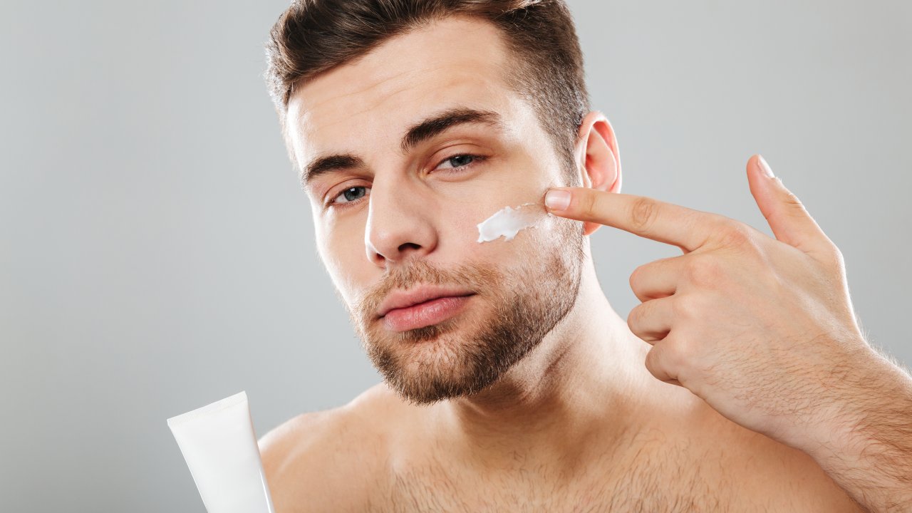 saude-homem-dermatologia-skincare-creme-facial-barba