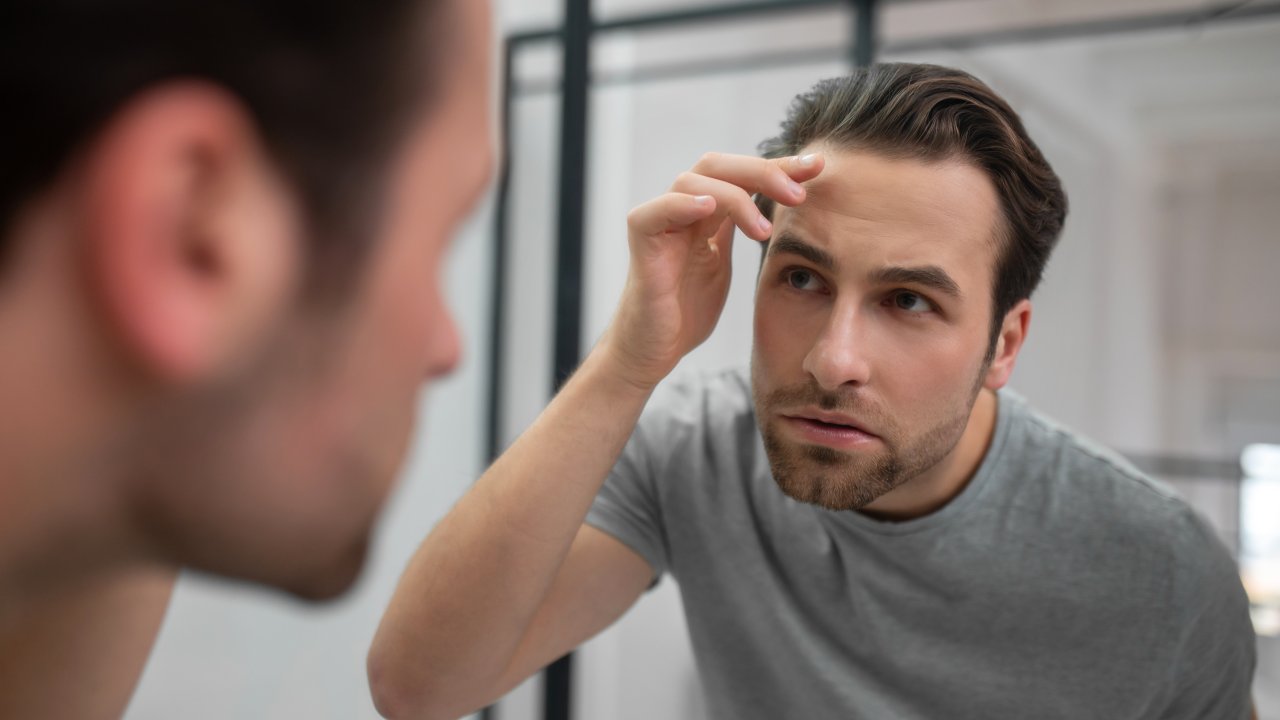 saude-homem-estetica-cabelos-minoxidil-tratamento