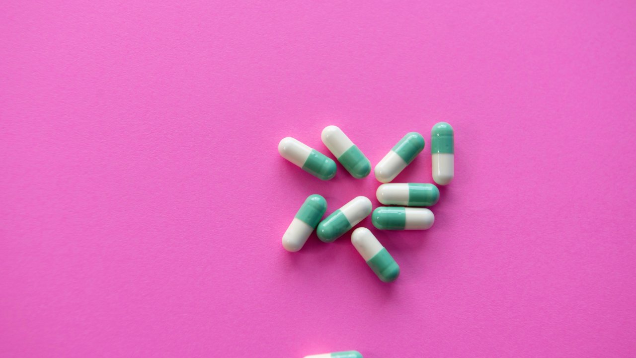 saude-medicina-medicamentos-remedios-farmacos-antibioticos-tratamento-pilulas