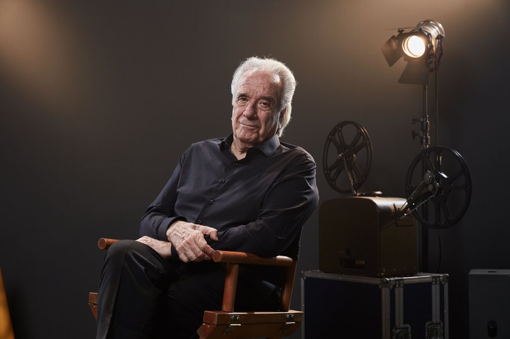 Amor à música e 29 cirurgias: livro conta vida de João Carlos Martins