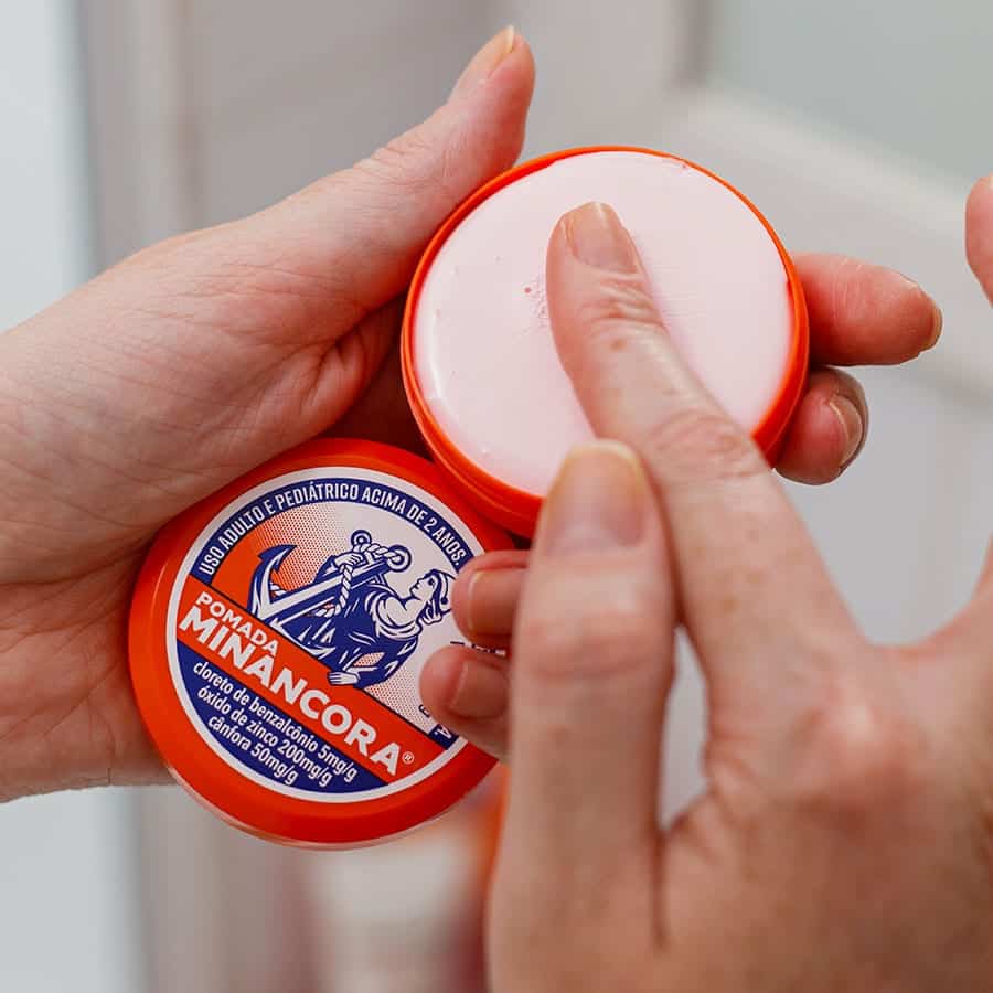 Pomada Minancora realmente cura espinha e melhora a pele?