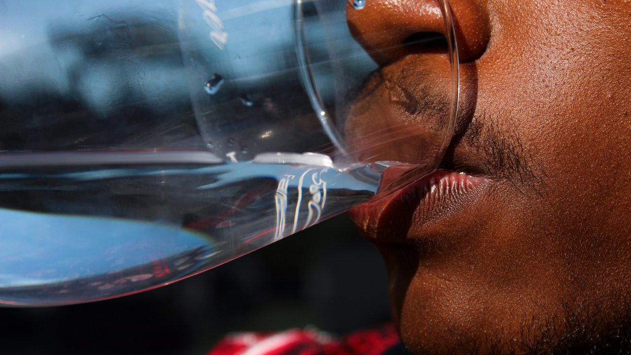 beber-agua-niveis-adequados-demais