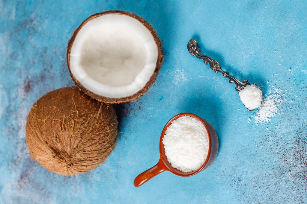Açúcar de coco: é melhor que açúcar branco e tem menor índice glicêmico? 